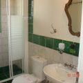 cleo_doun_bathr_gr.jpg
